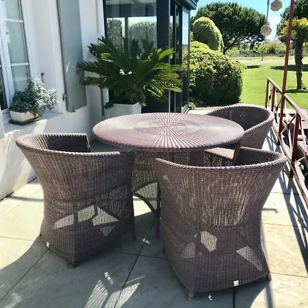 Maison Des Algues Holiday home *