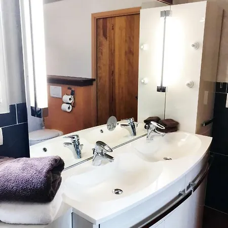 Holiday home Maison Des Algues