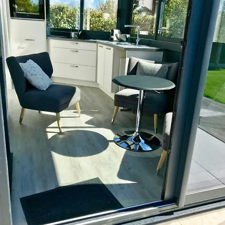 Holiday home Maison Des Algues